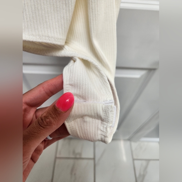 NWT LULUS Cross Front Bodysuit - Picture 7 of 10